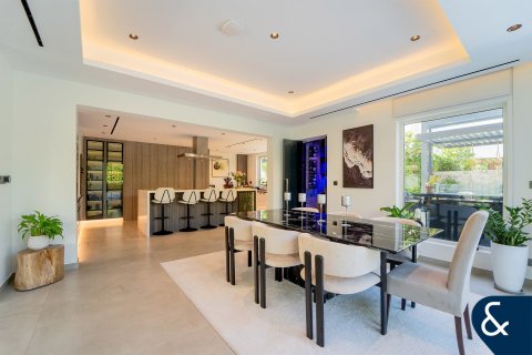 Villa in Arabian Ranches, Dubai 5 bedrooms, 474 sq.m. № 98562 - photo 2