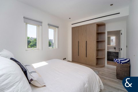 Villa in Arabian Ranches, Dubai 5 bedrooms, 474 sq.m. № 98562 - photo 16