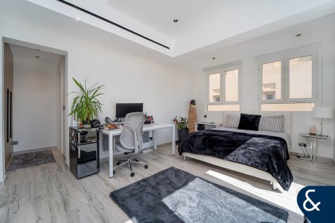 Villa in Arabian Ranches, Dubai 5 bedrooms, 474 sq.m. № 98562 - photo 15