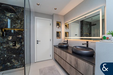 Villa in Arabian Ranches, Dubai 5 bedrooms, 474 sq.m. № 98562 - photo 11