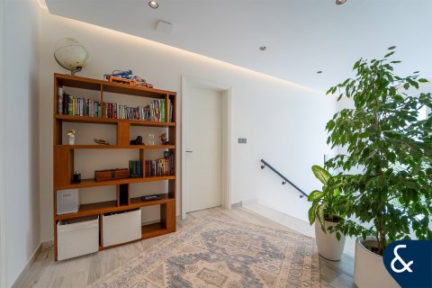 Villa in Arabian Ranches, Dubai 5 bedrooms, 474 sq.m. № 98562 - photo 18