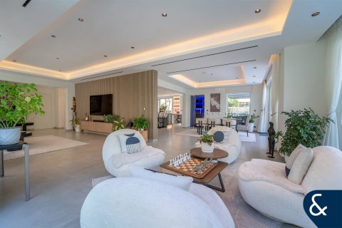 Villa in Arabian Ranches, Dubai 5 bedrooms, 474 sq.m. № 98562 - photo 9