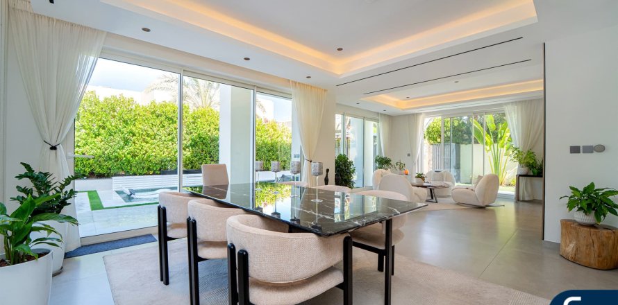 Villa in Arabian Ranches, Dubai 5 bedrooms, 474 sq.m. № 98562