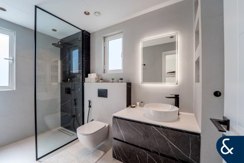 Villa in Arabian Ranches, Dubai 5 bedrooms, 474 sq.m. № 98562 - photo 17