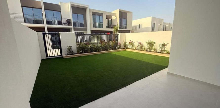 Maison de ville à Dubai, 3 chambres, 174 m², № 76880