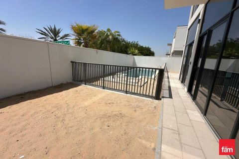 Villa en Al Furjan, Dubai, 4 dormitorios, 375.5 m², № 76889 - foto 2