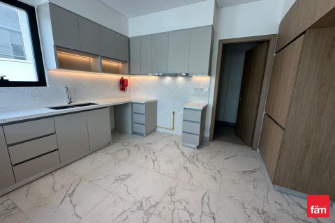 Villa en Al Furjan, Dubai, 4 dormitorios, 375.5 m², № 76889 - foto 1