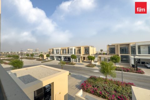 Снять в аренду виллу в Дубае: 4 спальни, 357.4м², № 76888 - фото 27