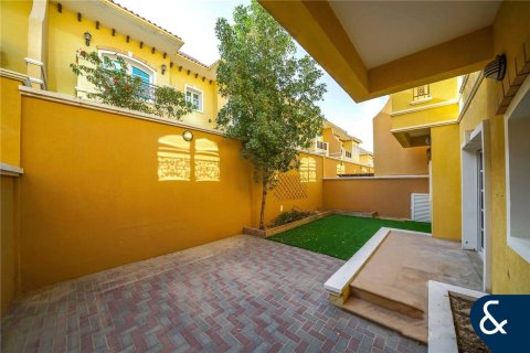 Купить таунхаус в Dubai Sports City, Дубай: 3 спальни, 199м², № 98220 - фото 6