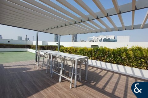 Apartment in Jumeirah Village Circle, Dubai 2 bedrooms, 102 sq.m. № 98221 - photo 2