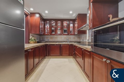 Снять в аренду квартиру в Old Town, Дубай: 3 спальни, 181м², № 98222 - фото 15