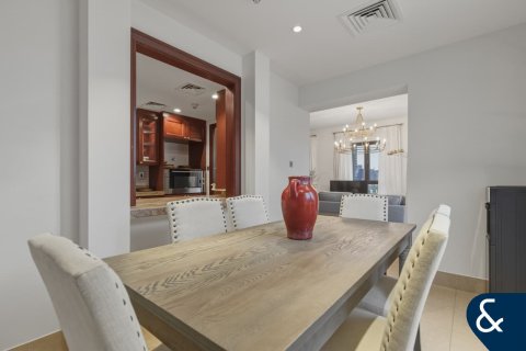 Снять в аренду квартиру в Old Town, Дубай: 3 спальни, 181м², № 98222 - фото 30