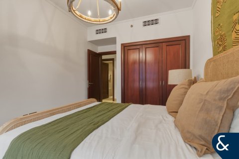 Снять в аренду квартиру в Old Town, Дубай: 3 спальни, 181м², № 98222 - фото 19