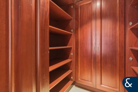 Снять в аренду квартиру в Old Town, Дубай: 3 спальни, 181м², № 98222 - фото 23