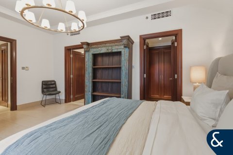 Снять в аренду квартиру в Old Town, Дубай: 3 спальни, 181м², № 98222 - фото 25