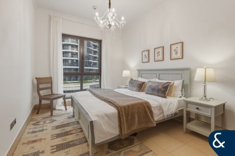 Снять в аренду квартиру в Old Town, Дубай: 3 спальни, 181м², № 98222 - фото 9