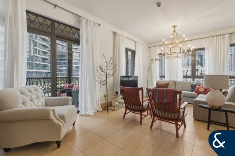 Снять в аренду квартиру в Old Town, Дубай: 3 спальни, 181м², № 98222 - фото 28