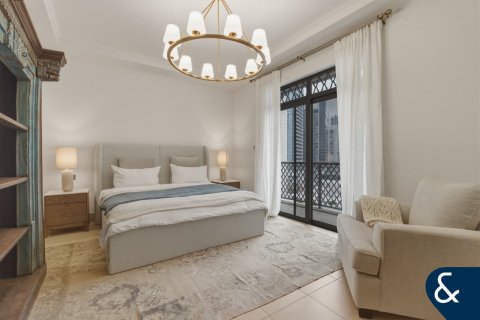 Снять в аренду квартиру в Old Town, Дубай: 3 спальни, 181м², № 98222 - фото 27