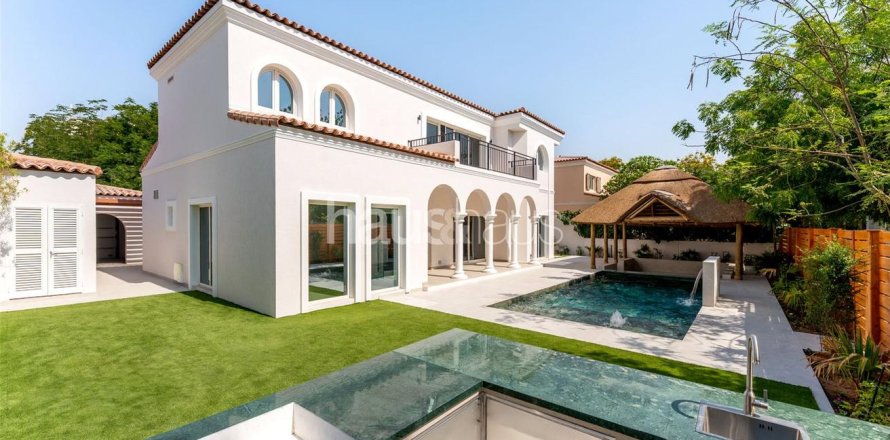 Villa in Dubai Investment Park, Dubai 5 bedrooms, 577 sq.m. № 43215