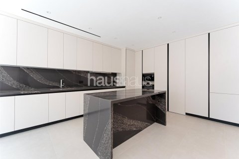 Villa in Dubai Investment Park, Dubai 5 bedrooms, 577 sq.m. № 43215 - photo 25