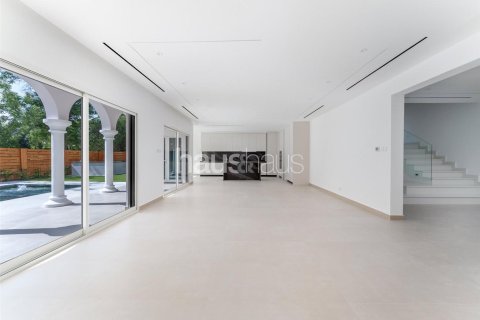 Villa in Dubai Investment Park, Dubai 5 bedrooms, 577 sq.m. № 43215 - photo 5