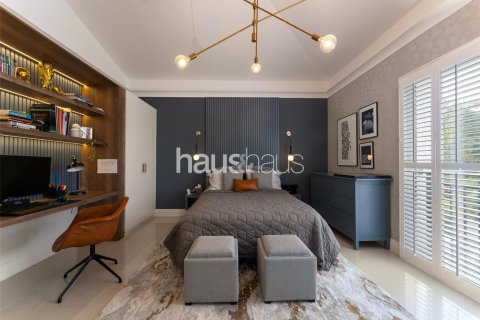 Villa in Dubai Investment Park, Dubai 5 bedrooms, 613 sq.m. № 43216 - photo 12