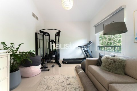Villa in Dubai Investment Park, Dubai 5 bedrooms, 613 sq.m. № 43216 - photo 29