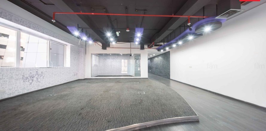 Bureau à Business Bay, Dubai, 187.3 m², № 86095