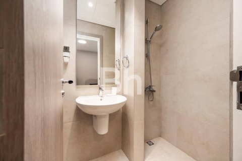 Apartment in Jumeirah Lake Towers, Dubai 2 bedrooms, 139 sq.m. № 56820 - photo 6