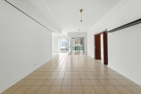 Apartment in Dubai Marina, Dubai 4 bedrooms, 270 sq.m. № 56819 - photo 17