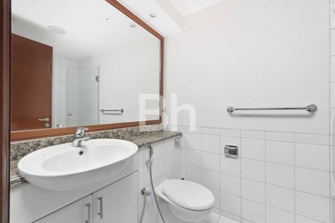 Apartment in Dubai Marina, Dubai 4 bedrooms, 270 sq.m. № 56819 - photo 11