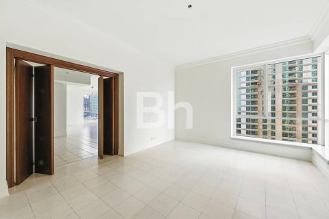 Apartment in Dubai Marina, Dubai 4 bedrooms, 270 sq.m. № 56819 - photo 12