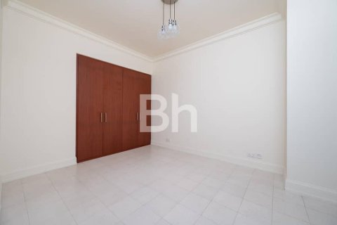 Apartment in Dubai Marina, Dubai 4 bedrooms, 270 sq.m. № 56819 - photo 10