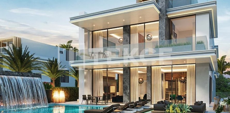 Таунхаус в Dubai Land, Дубай, 5 спален, 295м², № 135064