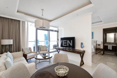 Apartment in The Address Residence Fountain Views, Downtown Dubai (Downtown Burj Dubai), Dubai studio, 75.9 sq.m. № 134266 - photo 15