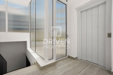 Townhouse in Al Barari, Dubai 4 bedrooms, 180.32 sq.m. № 134264 - photo 12