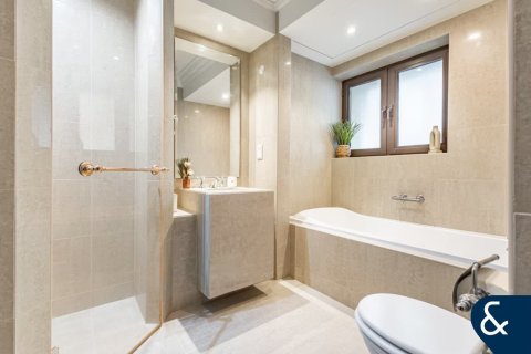 Apartment in Downtown Dubai (Downtown Burj Dubai), Dubai 1 bedroom, 81 sq.m. № 98858 - photo 11