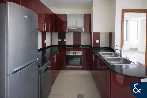 Apartment in Dubai Marina, Dubai 1 bedroom, 110 sq.m. № 98853 - photo 2