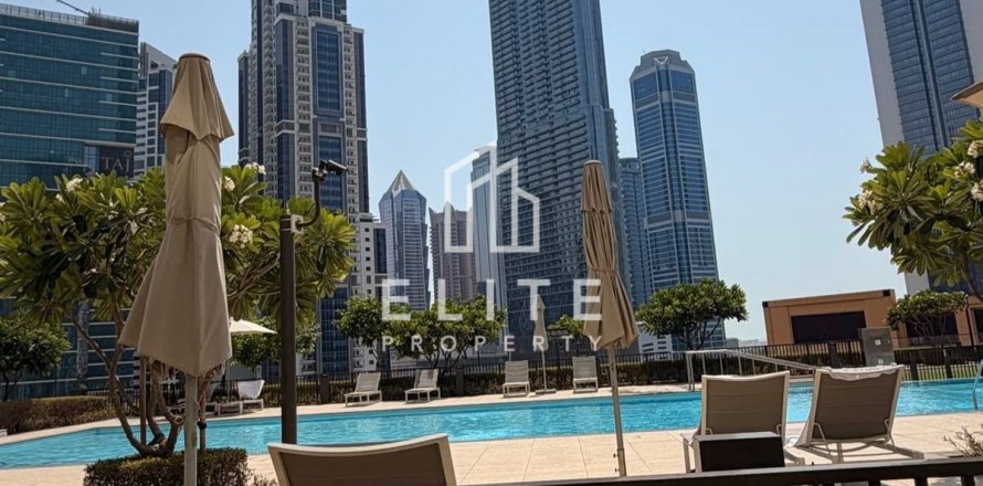 Appartement à Dubai, 2 chambres, 93 m², № 121572