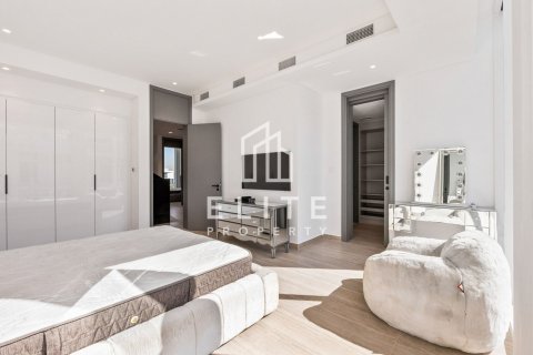 Villa in Al Barari, Dubai 4 bedrooms, 445 sq.m. № 121569 - photo 22