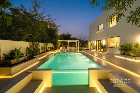Villa en Meadows, Dubai, 5 dormitorios, 427 m², № 122289 - foto 8