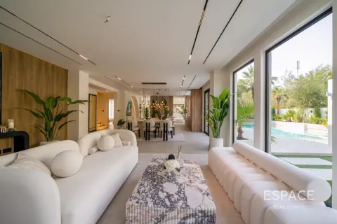 Villa en Meadows, Dubai, 5 dormitorios, 427 m², № 122289 - foto 6