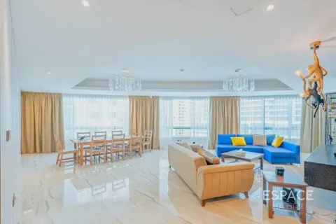Apartamento en Dubai Marina, Dubai, 4 dormitorios, 228 m², № 122286
