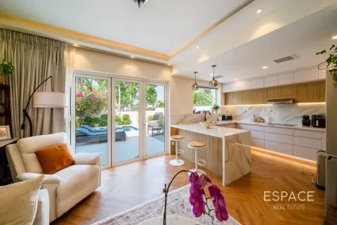Villa en Springs 11, The Springs, Dubai, 2 dormitorios, 152 m², № 122285
