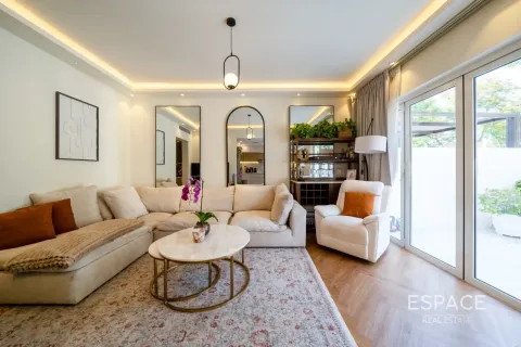 Villa en Springs 11, The Springs, Dubai, 2 dormitorios, 152 m², № 122285 - foto 20