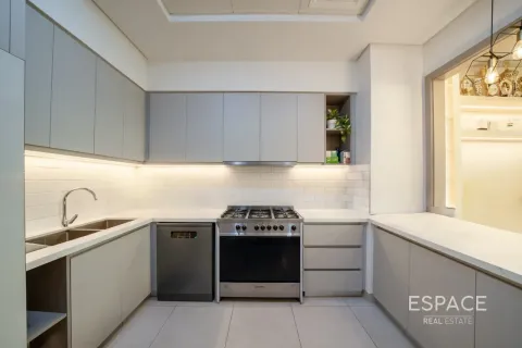 Villa à Al Furjan, Dubai, 3 chambres, 244 m², № 122288 - photo 14