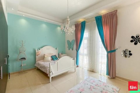 Купить виллу в Дубае: 5 спален, 861.4м², № 95630 - фото 5