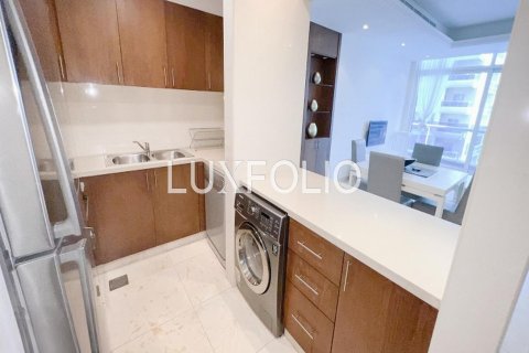 Apartment in Dubai Marina, Dubai 2 bedrooms, 125 sq.m. № 46130 - photo 6