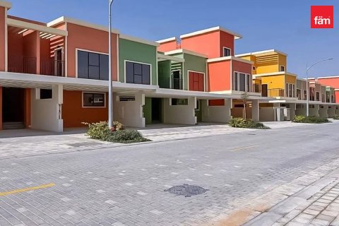 Townhouse in Dubai 4 bedrooms, 144 sq.m. № 123751 - photo 12