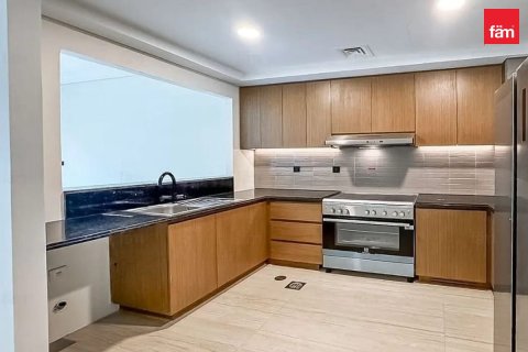 Townhouse in Dubai 4 bedrooms, 144 sq.m. № 123751 - photo 8